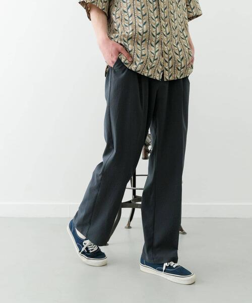 ITEMS URBANRESEARCH（アイテムズ アーバンリサーチ）の「『セットアップ対応』ヨウリュウ1-tuckテーパードパンツ（その他パンツ・メンズ・ブラウン/ネイビー/ブラック・MEDIUM/LARGE）」の22枚目の写真