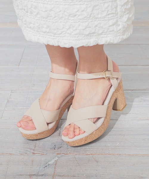 Honeys（ハニーズ）の「クロスヒールサンダル（サンダル・レディース・ベージュ/アイボリー/ブラック・L/LL/M/S）」の3枚目の写真