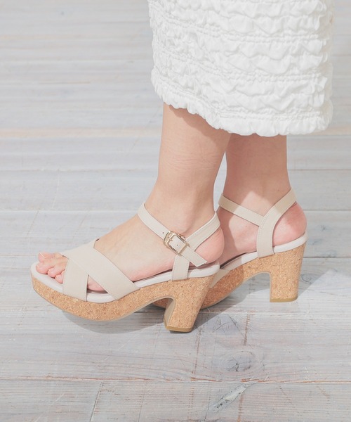 Honeys（ハニーズ）の「クロスヒールサンダル（サンダル・レディース・ベージュ/アイボリー/ブラック・L/LL/M/S）」の8枚目の写真