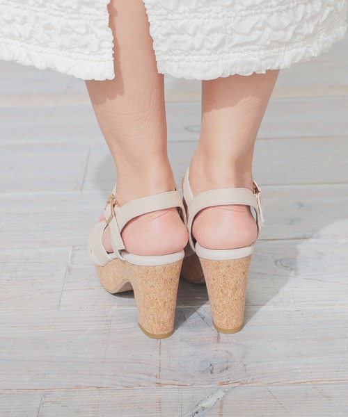 Honeys（ハニーズ）の「クロスヒールサンダル（サンダル・レディース・ベージュ/アイボリー/ブラック・L/LL/M/S）」の9枚目の写真