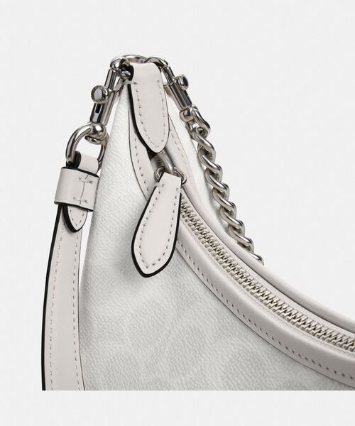 COACH(コーチ)の「ジュリエット ショルダー バッグ 25・シグネチャー キャンバス(ショルダーバッグ・レディース・ホワイト系その他・ONE)」の12枚目の写真