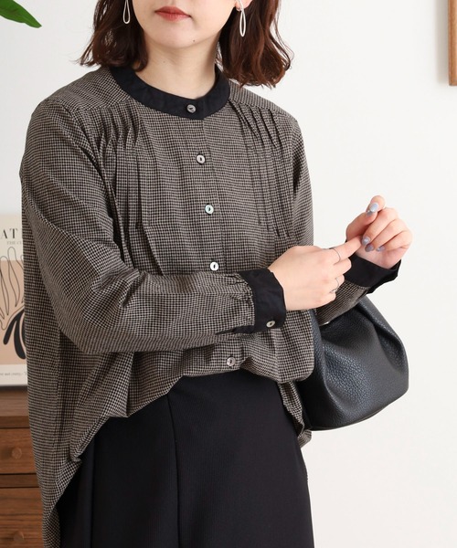 ubasoku(ウバソク)の「逆ピンタックバンドカラーブラウス(シャツ/ブラウス・レディース・ブラック系その他2/ブラック系その他/ネイビー・FREE)」の6枚目の写真
