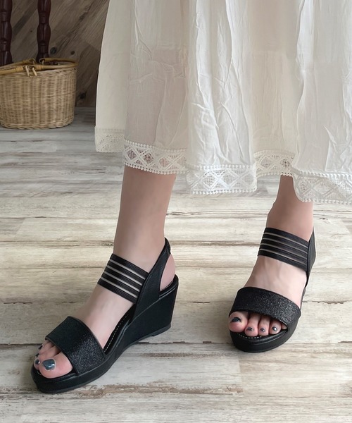 LUGG NAGG（ラグナグ）の「【軽量】伸縮ゴム仕様ラメベルトシアーサンダル（サンダル・レディース・ブラック/ネイビー/ゴールド/アンティークシルバー・LL/L/M/S）」の20枚目の写真