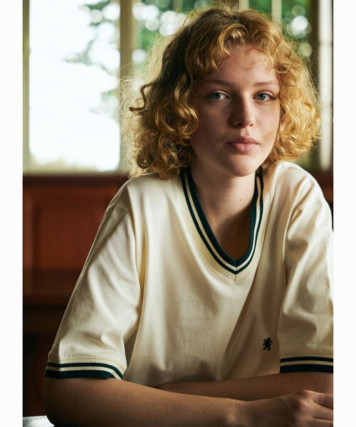 GYMPHLEX(ジムフレックス)の「Gymphlex | ラインリブ Vネック半袖プルオーバー WOMEN(Tシャツ/カットソー・レディース・ホワイト系その他5/ホワイト系その他6・14)」の3枚目の写真