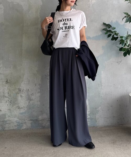 RIVE DROITE(リヴドロワ)の「【遊び心◎】SOURIRE Tee(Tシャツ/カットソー・レディース・ホワイト/ブラウン/ベージュ・FREE)」の4枚目の写真