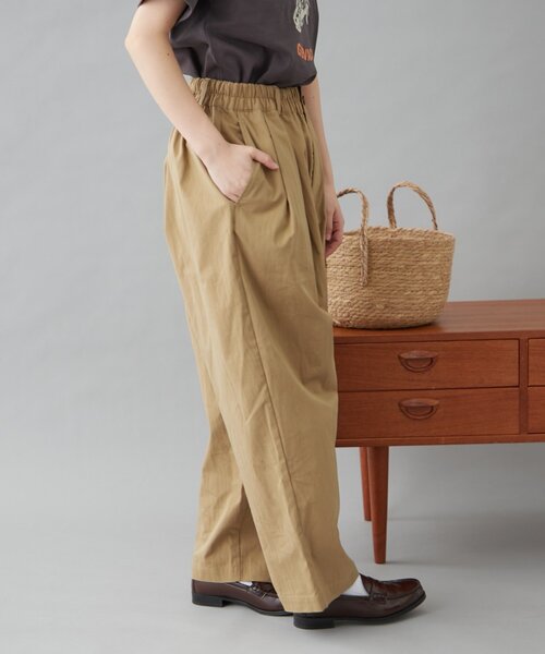 GEVACO(ゲバコ)の「【GEVACO】ギャザーテーパードパンツ(その他パンツ・レディース・ブラック/ベージュ・MEDIUM/SMALL/LARGE)」の4枚目の写真