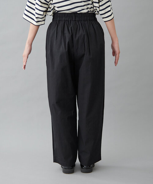 GEVACO(ゲバコ)の「【GEVACO】ギャザーテーパードパンツ(その他パンツ・レディース・ブラック/ベージュ・MEDIUM/SMALL/LARGE)」の12枚目の写真