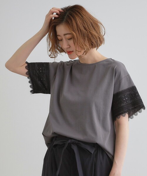 grove（グローブ）の「◆【洗える/二の腕カバー】上品なレースで叶える、きちんと見えの夏Tシャツ（Tシャツ/カットソー・レディース・ダークグレー/オレンジ系/ブラック/オフホワイト・02/03/01/04/05）」の9枚目の写真