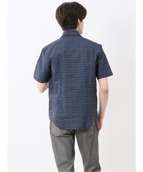 TAKA-Q（タカキュー）の「【軽量 メッシュ】タカキュー  小花プリント カッタウェイ ストレッチ半袖シャツ（シャツ/ブラウス・メンズ・サックスブルー/ホワイト/ネイビー/ブルー・X-LARGE/LARGE/MEDIUM）」の9枚目の写真