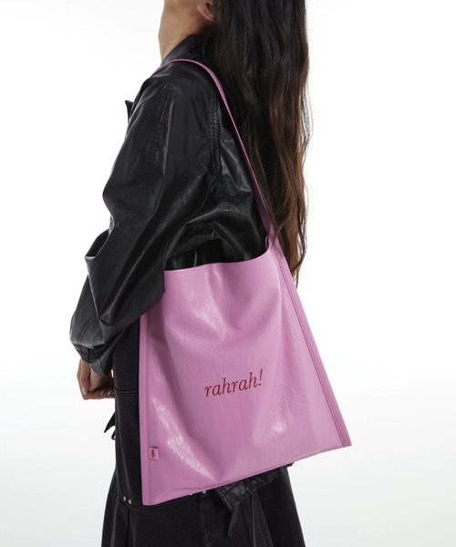 DIAVEL（ディアベル）の「【4色展開】秋冬韓国ムード大容量刺繍合成レザートートバッグ（トートバッグ・レディース・ブラウン/ブラック/レッド/ピンク・F）」の11枚目の写真