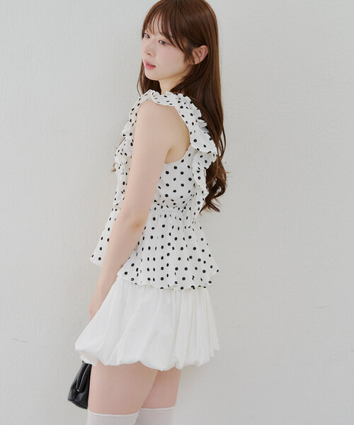 continuer de NICE CLAUP（コンティニューデナイスクラップ）の「【前後2WAY/ドット柄】シャーリングドット柄ブラウス（シャツ/ブラウス・レディース・ブラック/オフホワイト・FREE）」の16枚目の写真