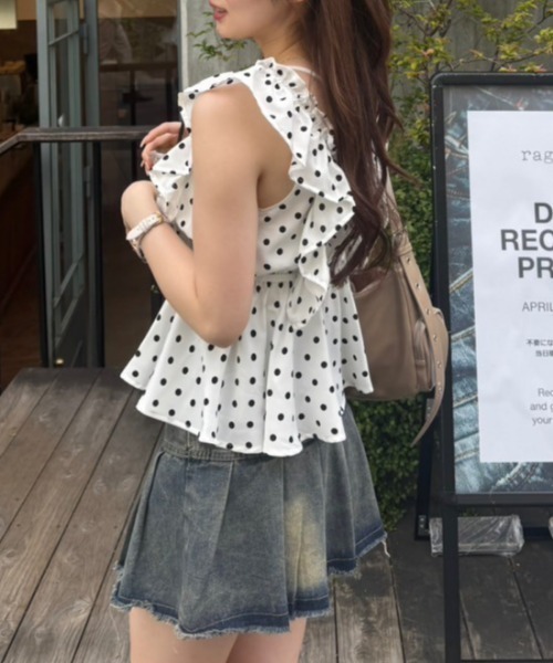 continuer de NICE CLAUP（コンティニューデナイスクラップ）の「【前後2WAY/ドット柄】シャーリングドット柄ブラウス（シャツ/ブラウス・レディース・ブラック/オフホワイト・FREE）」の8枚目の写真