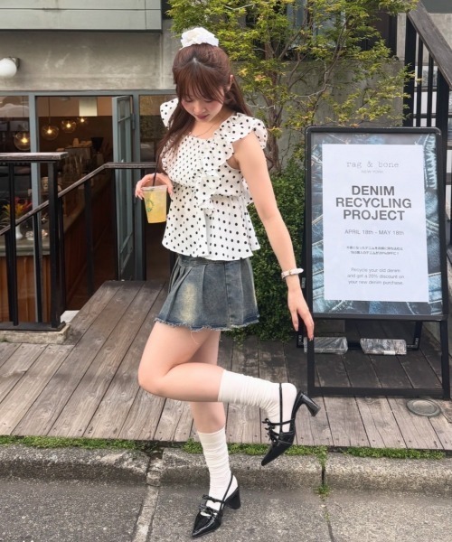 continuer de NICE CLAUP（コンティニューデナイスクラップ）の「【前後2WAY/ドット柄】シャーリングドット柄ブラウス（シャツ/ブラウス・レディース・ブラック/オフホワイト・FREE）」の9枚目の写真