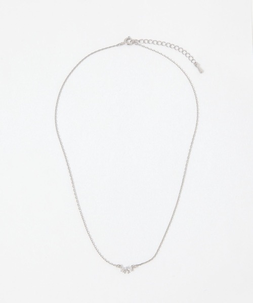 FOREVER 21(フォーエバー トゥエンティーワン)の「ミニリボンネックレス(ネックレス・レディース・シルバー/ゴールド・FREE)」の1枚目の写真