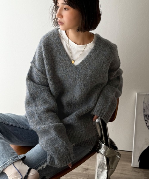 Java（ジャバ）の「《JaVaジャバコラボ》大人カジュアルならこの1枚。ミックスカラー深Vネックニット（ニット/セーター・レディース・ピンク/ブルー/イエロー/アイボリー・MEDIUM/LARGE/X-LARGE/SMALL）」の11枚目の写真