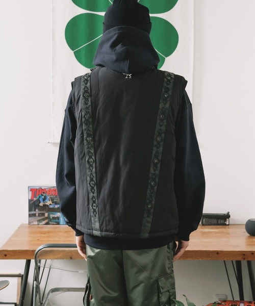 セール】SUPPLIER/サプライヤー Studs Puffer Vest スタッズ