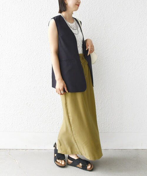 SHIPS(シップス)の「〈防シワ加工〉チノ ウール ボタン ジレ(ベスト・レディース・ブラウン/ブラック・ONE SIZE)」の7枚目の写真