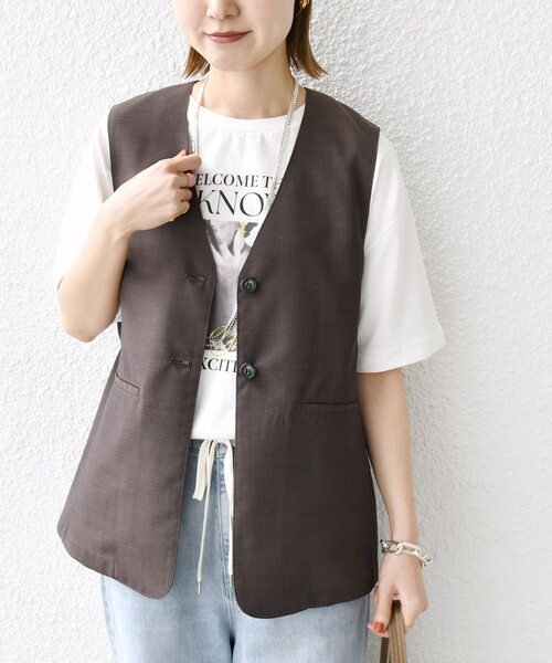 SHIPS(シップス)の「〈防シワ加工〉チノ ウール ボタン ジレ(ベスト・レディース・ブラウン/ブラック・ONE SIZE)」の18枚目の写真