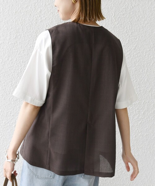 SHIPS(シップス)の「〈防シワ加工〉チノ ウール ボタン ジレ(ベスト・レディース・ブラウン/ブラック・ONE SIZE)」の20枚目の写真