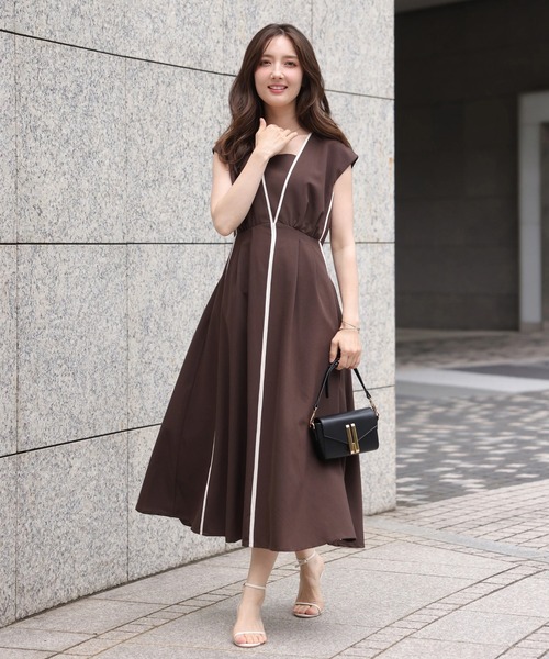 【未使用タグ付き】Apuweiser-riche⁠ ⁠ サテンタックワンピース Apuweiser-riche（アプワイザーリッシェ）の「サテンタック