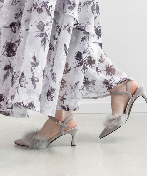 RANDA(ランダ)の「ファーデザインストラップパンプス(パンプス・レディース・ブラック/アイボリー/ライトグレー・LL/L/M/S)」の3枚目の写真