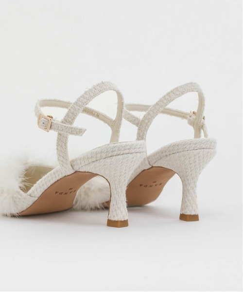 RANDA(ランダ)の「ファーデザインストラップパンプス(パンプス・レディース・ブラック/アイボリー/ライトグレー・LL/L/M/S)」の4枚目の写真