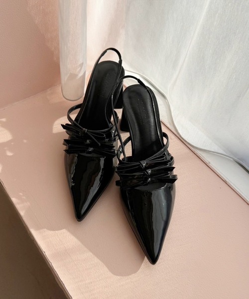 one after another NICE CLAUP（ワンアフターアナザーナイスクラップ）の「リボン付きポインテッドストラップシューズ（パンプス・レディース・アイボリー/ブラック/レオパード・S/M/L）」の17枚目の写真