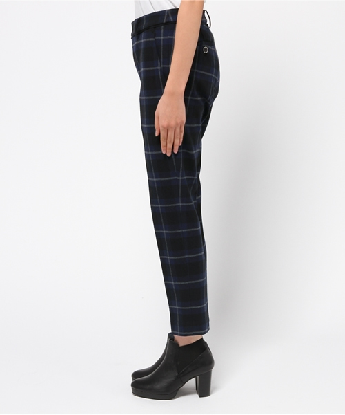 La TOTALITE（ラトータリテ）の「ツイカチェックセンタープレスパンツ◆（その他パンツ・レディース・ブラック/チャコールグレー・36/38）」の4枚目の写真