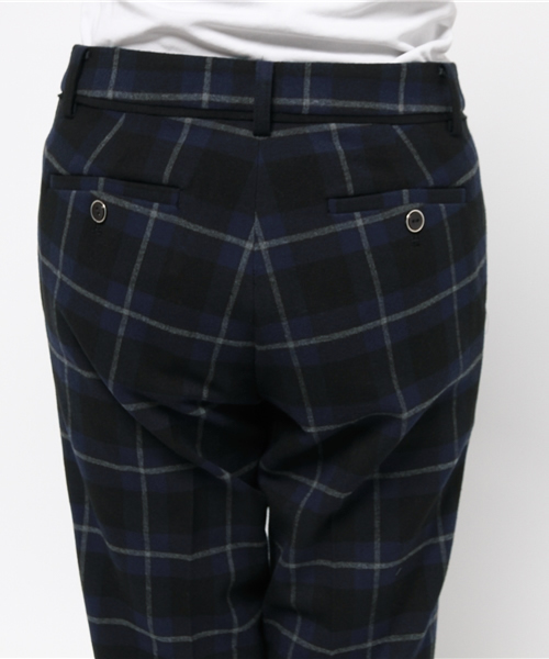 La TOTALITE（ラトータリテ）の「ツイカチェックセンタープレスパンツ◆（その他パンツ・レディース・ブラック/チャコールグレー・36/38）」の7枚目の写真