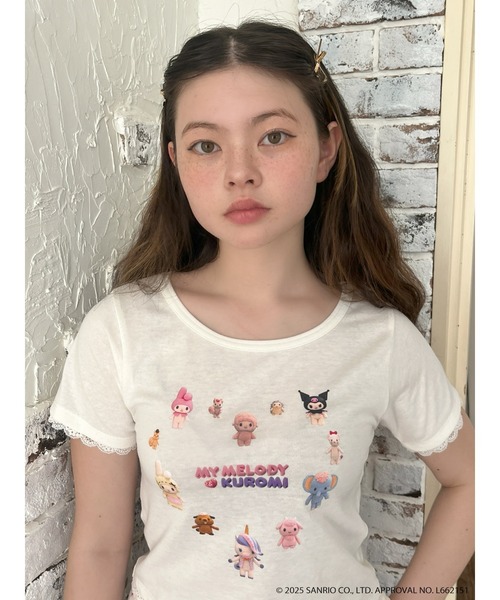 sanrio(サンリオ)の「【MY MELODY & KUROMI】 HEART ENCYCLOPEDIA TEE(Tシャツ/カットソー・レディース・ホワイト/ピンク・FREE)」の2枚目の写真