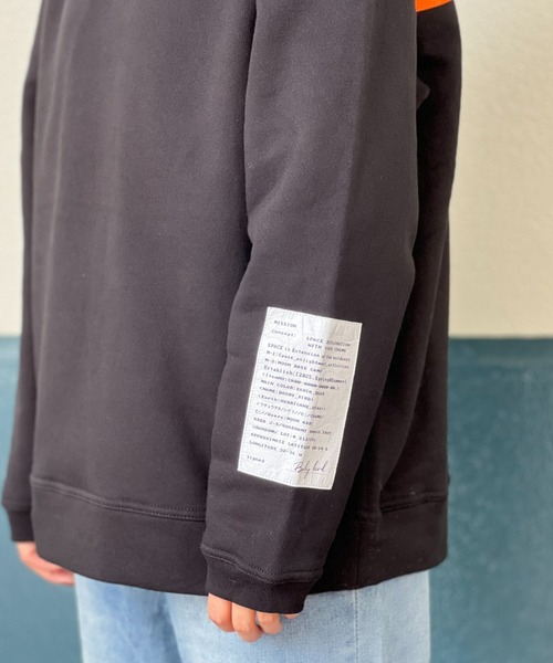 CHUMS(チャムス)の「【CHUMS】Space Pullover Hoodie(パーカー・メンズ・ブラック/グレー・X-LARGE/LARGE/MEDIUM)」の7枚目の写真