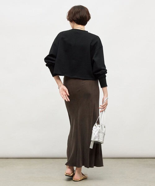 NOLLEY’S（ノーリーズ）の「ショート丈裏毛スウェット（スウェット・レディース・ブラック/アイボリー/ライトグレー・FREE）」の4枚目の写真