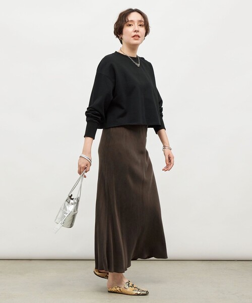 NOLLEY’S（ノーリーズ）の「ショート丈裏毛スウェット（スウェット・レディース・ブラック/アイボリー/ライトグレー・FREE）」の5枚目の写真