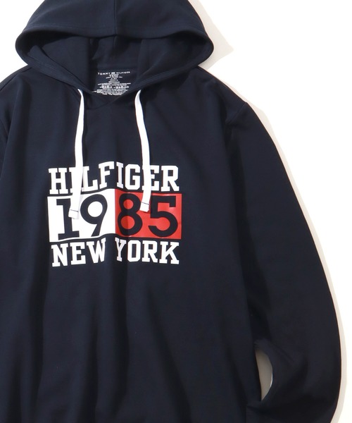 TOMMY HILFIGER（トミーヒルフィガー）の「【TOMMY HILFIGER/トミーヒルフィガー】 ロゴ ライトウェイトパーカー（パーカー・メンズ・ネイビー・S/M/L/XL）」の15枚目の写真