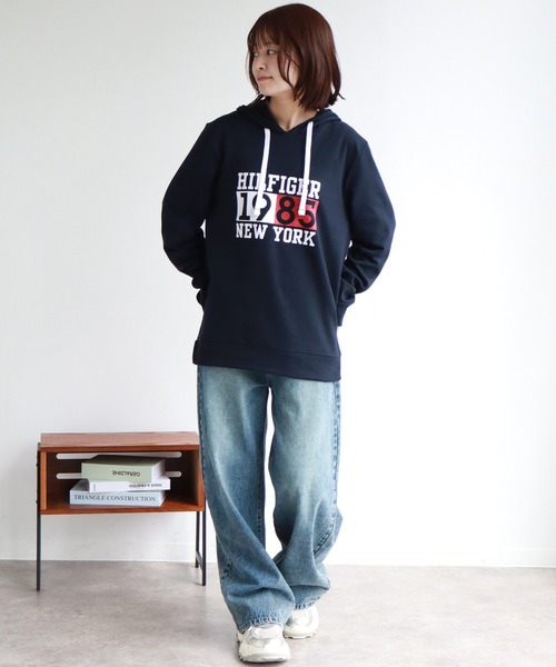 TOMMY HILFIGER（トミーヒルフィガー）の「【TOMMY HILFIGER/トミーヒルフィガー】 ロゴ ライトウェイトパーカー（パーカー・メンズ・ネイビー・S/M/L/XL）」の6枚目の写真