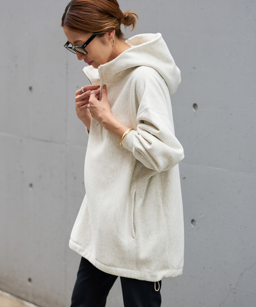 フレームワーク 美品 ワイドスウェット F ベージュ 裏パイル FRAMeWORK（フレームワーク）の「Champion 別注REVERSE WEAVE11