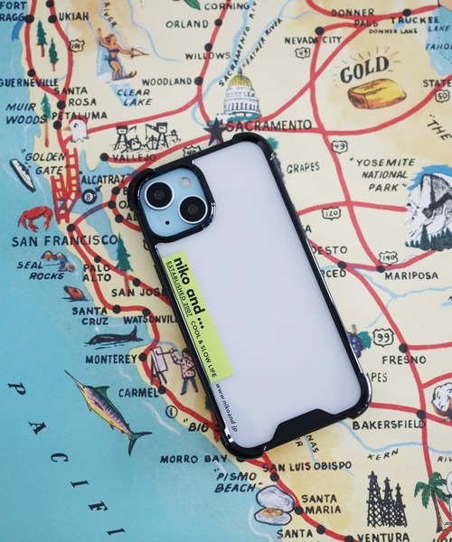 niko and...（ニコアンド）の「オリジナル クリアiPhoneケース(iPhone13/14/15)（スマホケース/カバー・レディース・ベージュ/ブラック/ホワイト・0）」の2枚目の写真