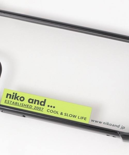 niko and...（ニコアンド）の「オリジナル クリアiPhoneケース(iPhone13/14/15)（スマホケース/カバー・レディース・ベージュ/ブラック/ホワイト・0）」の6枚目の写真