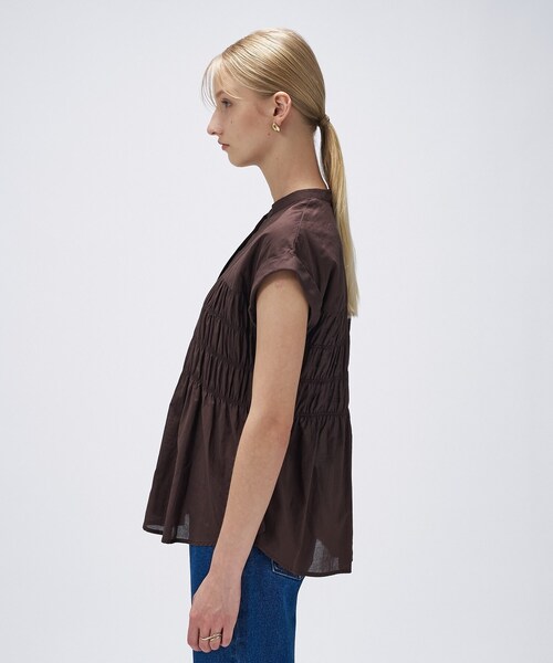 cloenc（クロエンス）の「【手洗い可】シャーリングブラウス（シャツ/ブラウス・レディース・ホワイト/ブラック/ブラウン系その他・02）」の17枚目の写真