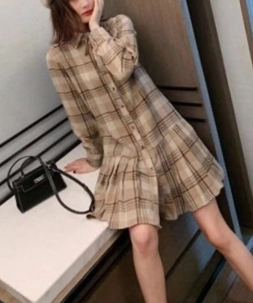 gossip!ロサンゼルス(ゴシップロサンゼルス)の「ウールライクチェックプリーツミニ丈シャツワンピース(秋冬のアカデミア風定番アイテム)(ワンピース・レディース・グレー・M/L)」の10枚目の写真