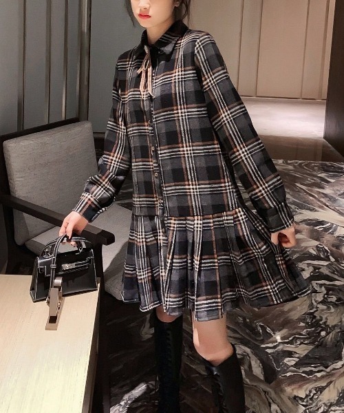 gossip!ロサンゼルス(ゴシップロサンゼルス)の「ウールライクチェックプリーツミニ丈シャツワンピース(秋冬のアカデミア風定番アイテム)(ワンピース・レディース・グレー・M/L)」の11枚目の写真