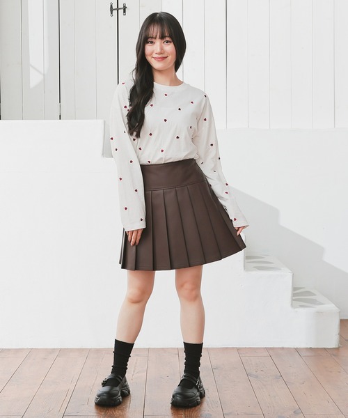Honeys（ハニーズ）の「【ＵＶカット】モチーフ刺繍ゆるＴシャツ（Tシャツ/カットソー・レディース・ブラック/スモークピンク/オートミール/ホワイト・S/M/LL/L）」の6枚目の写真