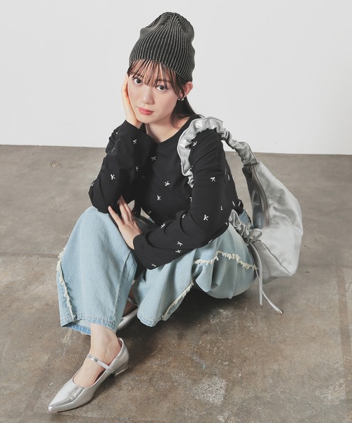 Honeys（ハニーズ）の「【ＵＶカット】モチーフ刺繍ゆるＴシャツ（Tシャツ/カットソー・レディース・ブラック/スモークピンク/オートミール/ホワイト・S/M/LL/L）」の11枚目の写真