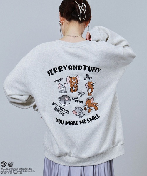 Tom&Jerry(トムアンドジェリー)の「TOM&JERRY ワッペン風 刺繍トレーナー(スウェット・メンズ・スミクロ/オートミール・XL/L/M)」の1枚目の写真
