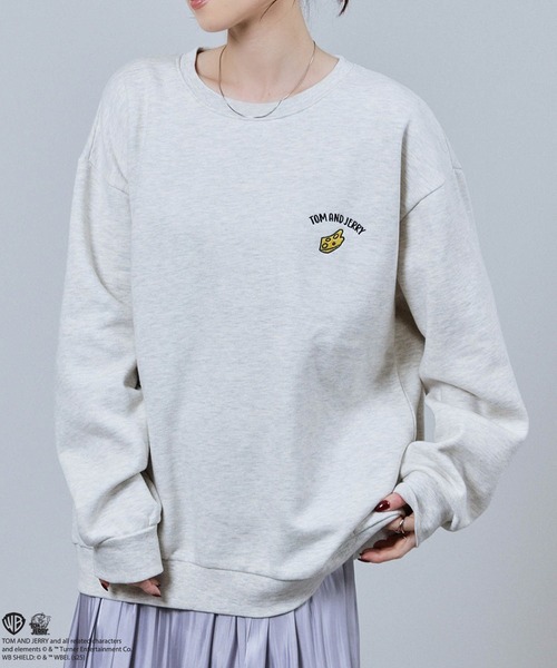 Tom&Jerry(トムアンドジェリー)の「TOM&JERRY ワッペン風 刺繍トレーナー(スウェット・メンズ・スミクロ/オートミール・XL/L/M)」の3枚目の写真