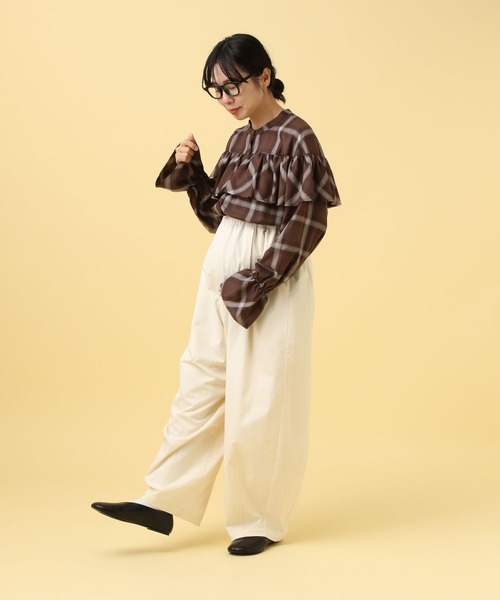 LEPSIM(レプシィム)の「【産前・産後対応】マタニティ/スラックスコクーンパンツ 582205(マタニティウェア/グッズ・レディース・チャコールグレー/アイボリー・FREE)」の8枚目の写真