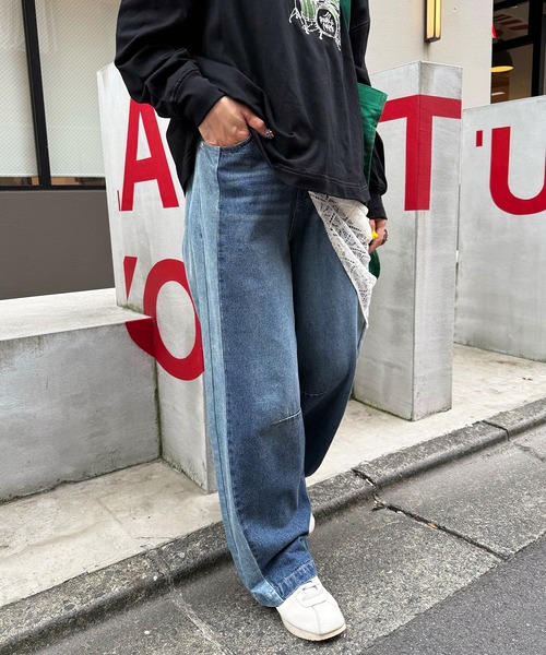 DOUBLE NAME（ダブルネーム）の「【美！シルエット！！】濃淡切替カーブデニムパンツ（デニムパンツ・レディース・ネイビー/ブラック・FREE）」の3枚目の写真