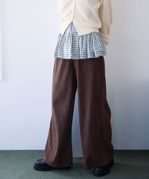 archives(アルシーヴ)の「コーデュロイストレートパンツ(その他パンツ・レディース・ブラウン/キャメル・SMALL/MEDIUM)」の5枚目の写真