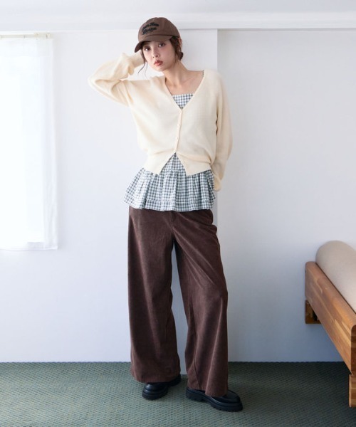 archives(アルシーヴ)の「コーデュロイストレートパンツ(その他パンツ・レディース・ブラウン/キャメル・SMALL/MEDIUM)」の8枚目の写真