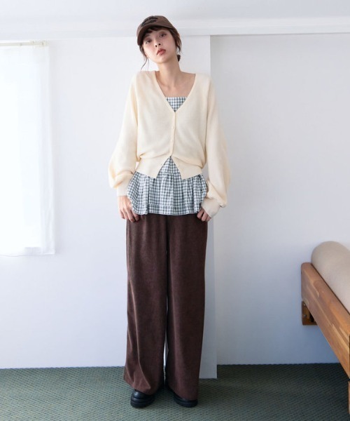 archives(アルシーヴ)の「コーデュロイストレートパンツ(その他パンツ・レディース・ブラウン/キャメル・SMALL/MEDIUM)」の9枚目の写真